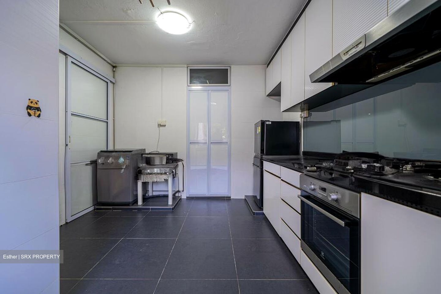 Blk 558 Jurong West Street 42 (Jurong West), HDB Executive #513785561